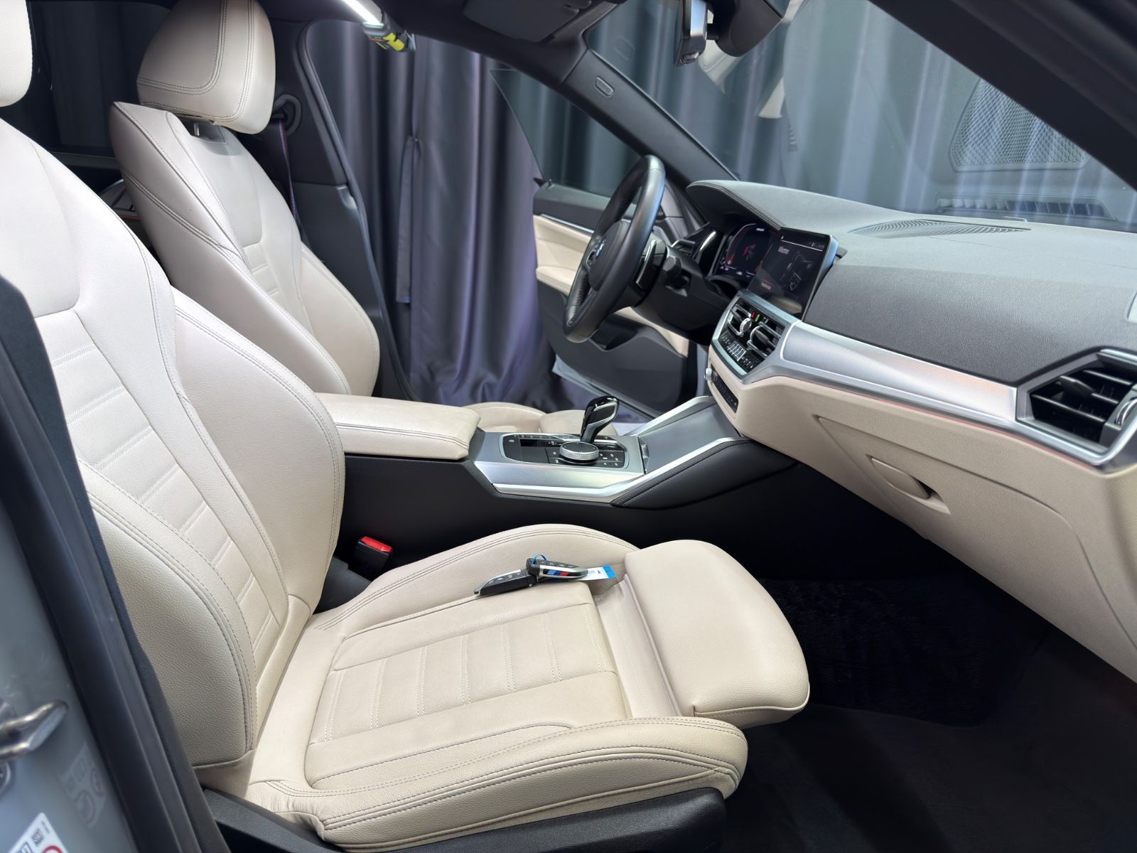 Fahrzeugabbildung BMW M440i Gran Coupe M-PAKET PRO|H&K|1.HAND