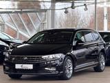 Volkswagen Passat*Variant*2.0 TDI*DSG*2x R-Line*PANO*MATRIX - Volkswagen Passat Variant: Automatik