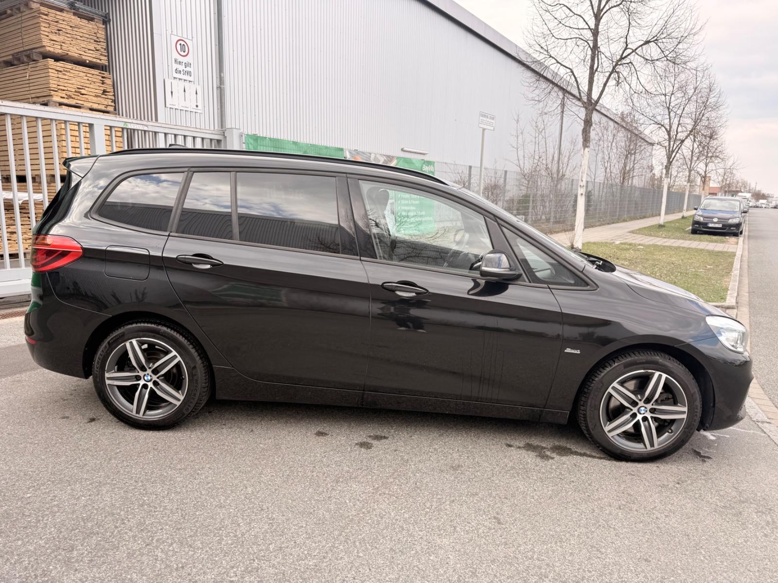 BMW Gran Tourer 220 d Sport Line*Navi*SHZ*AHK*
