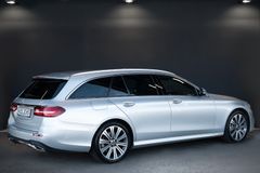 MERCEDES-BENZ E 400 d T 4M Avantgarde *Widescreen*Memory*AHK*