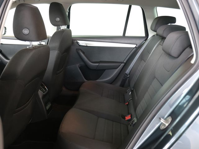 Skoda Octavia COMBI EDITION XENON PDC ANHÄNGERKUPPLUNG