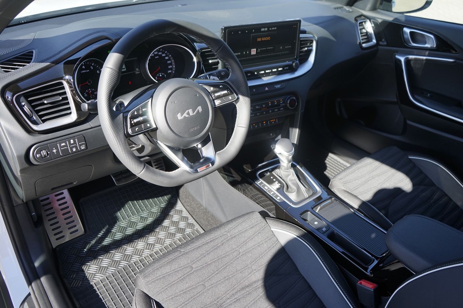 Kia XCeed GT-Line 1.5 T-GDI LED Navi Winterpaket PDC imagem 3