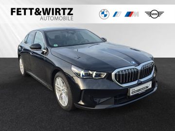 BMW Leasingangebot: BMW i5 eDrive40 Lr. 529,- br. o.Anz. 48Mon/5`Km p.A.