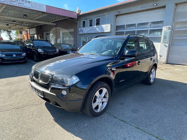 BMW X3  2.0 d  xDrive 18d+Navi+AHK+Panorama-SD+Xenon