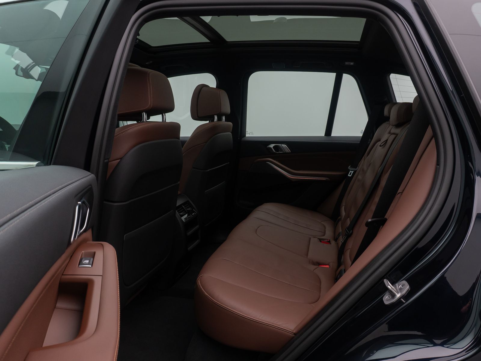 Fahrzeugabbildung BMW X5 xD40i M Sport Panorama 360°HUD Laser DAB HiFi