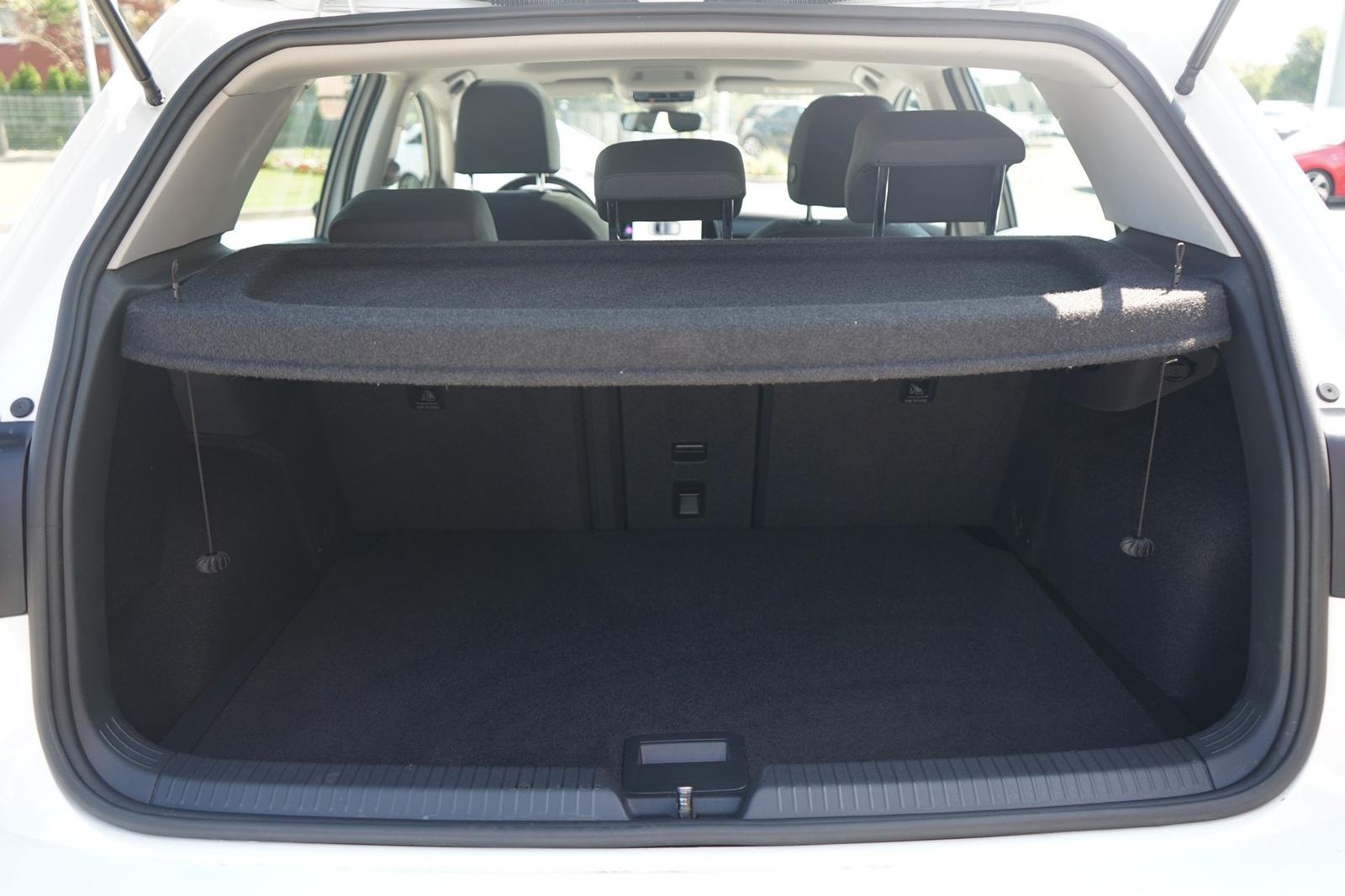 Volkswagen Golf VIII 1.5 TSI Style LED AHK Sitzheizung, миниатюра 8