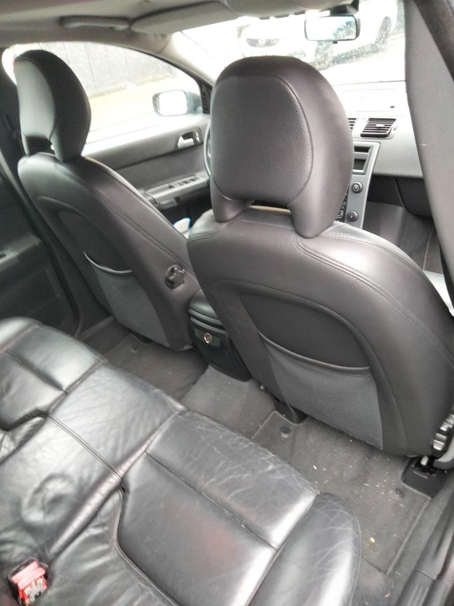 Volvo V50 2005 — photo 7