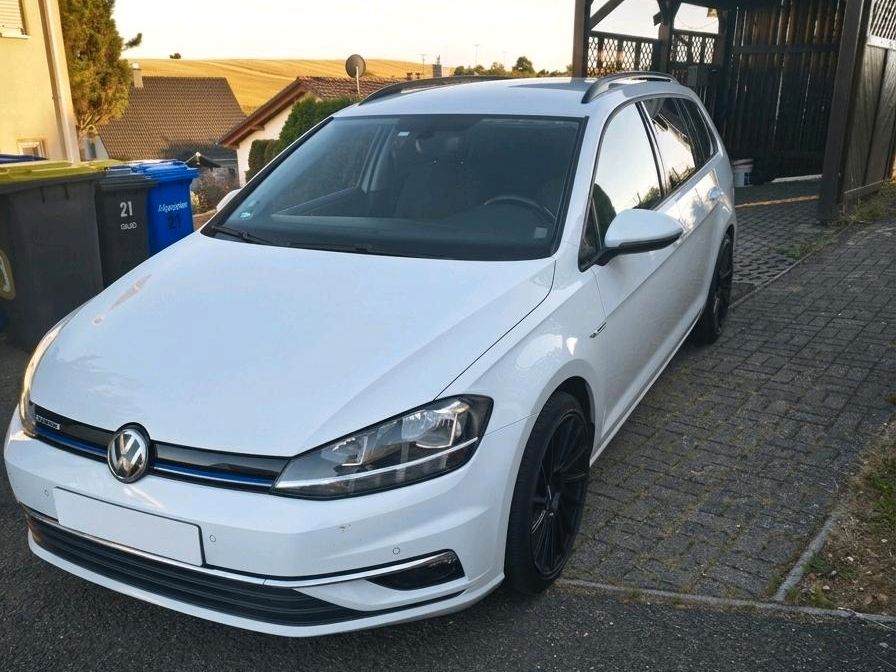 Image of Volkswagen Golf