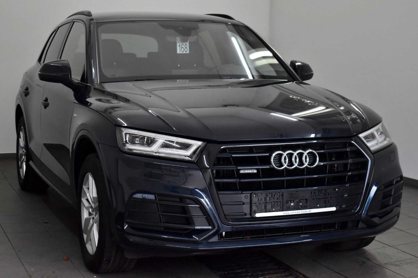 Fahrzeugabbildung Audi Q5 35 TDI quattro S Line Leder,Navi,LED,SH,PDC