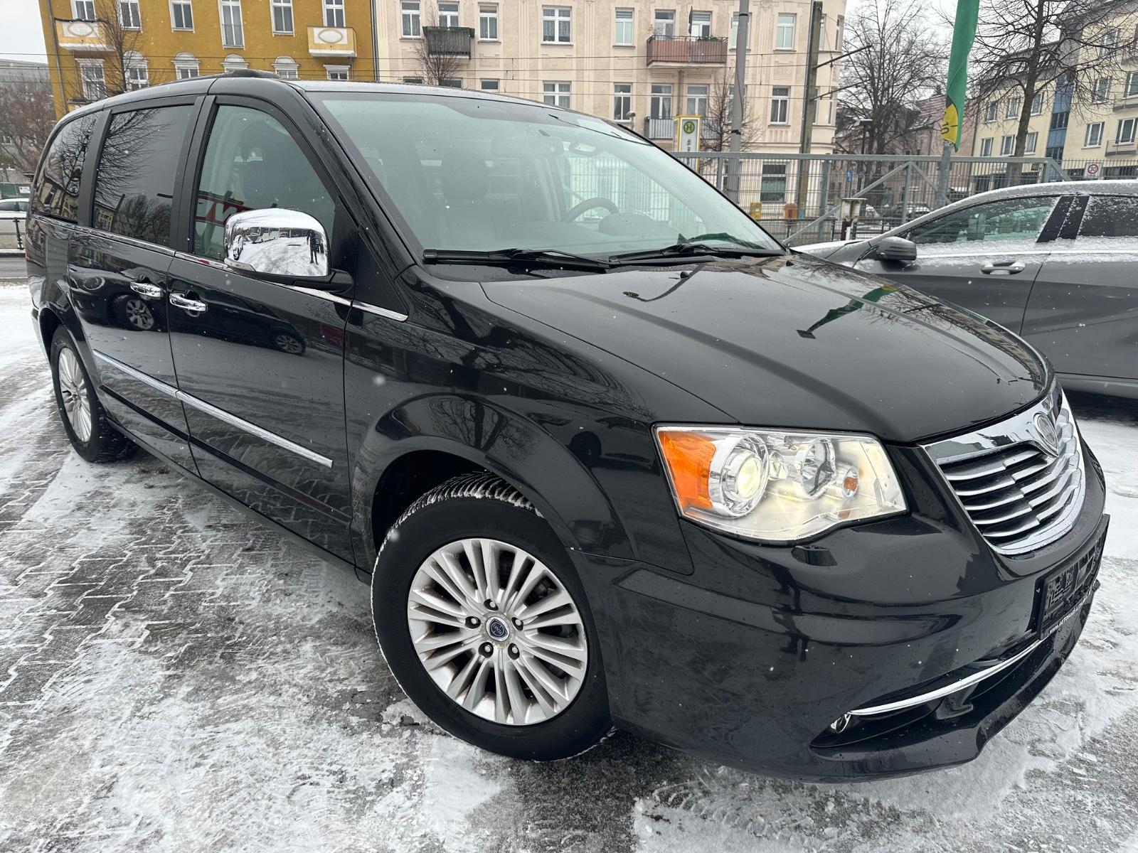 Lancia Voyager 2,8 PLATINUM/ DVD / AHK / KLIMA HINTEN