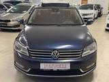 Volkswagen Passat 2.0 TDI DSG Variant *Pano*4xSitzhz.*Navi* - mit Diesel-Antrieb: Blau