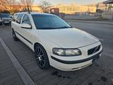 Volvo V70 2.4 T    "Tüv + ZR neu" - Volvo V70: 4.4