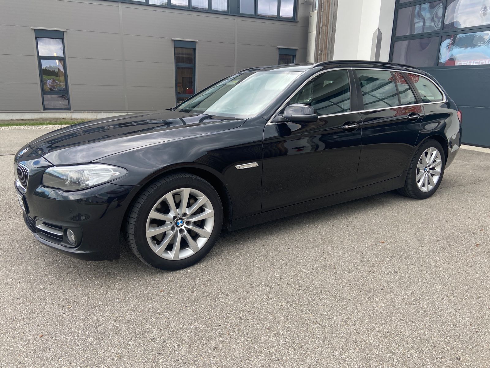 BMW BMW 525 5 Touring Technisch und optisch Top