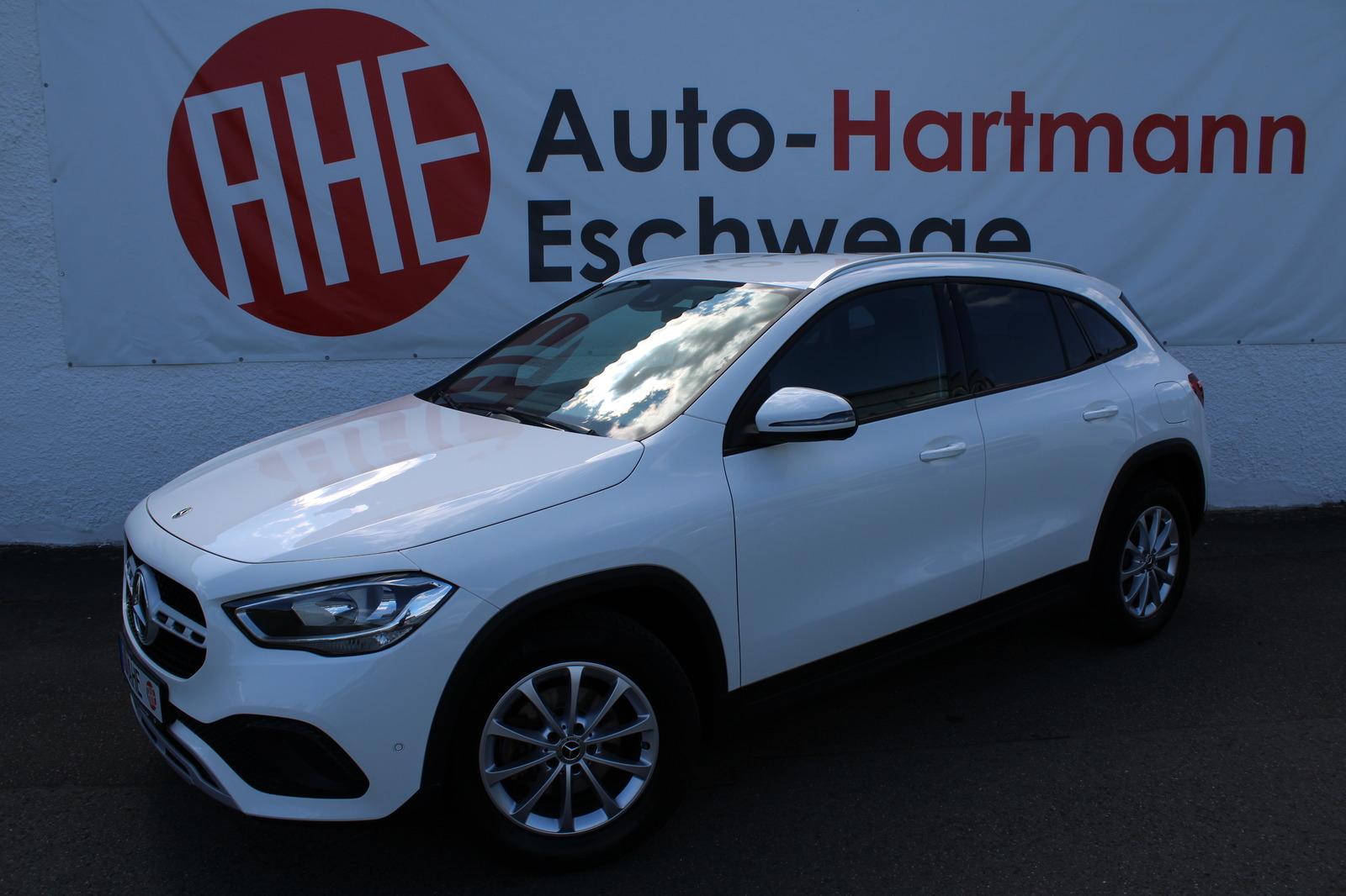 Mercedes-Benz GLA 180 Business Parken Ahk Advanced 17'' Nav DA