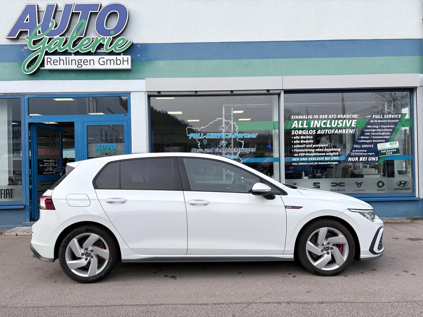 Volkswagen Golf VIII GTI  LED, Pano