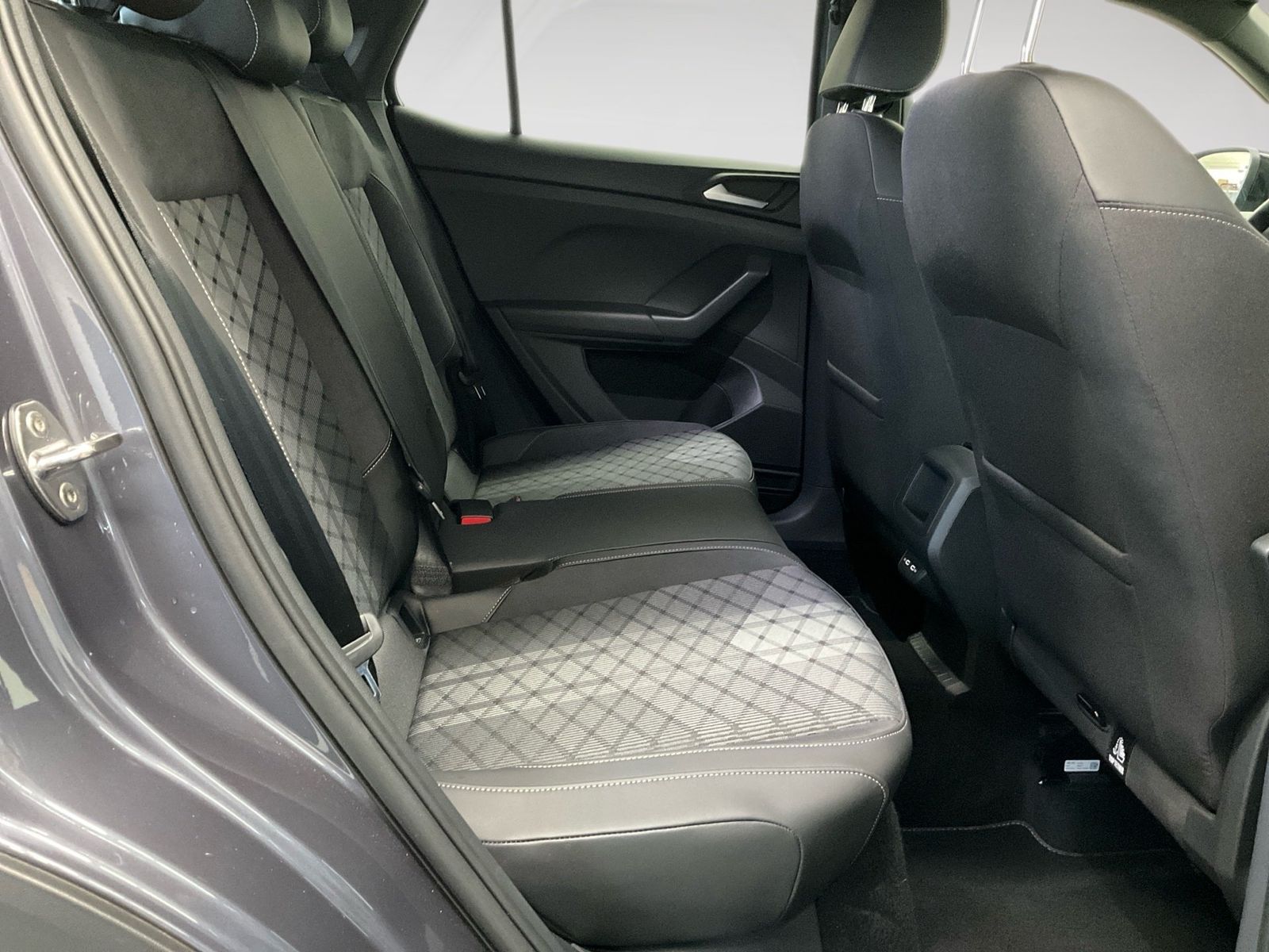 Volkswagen T-Cross - Bild 10