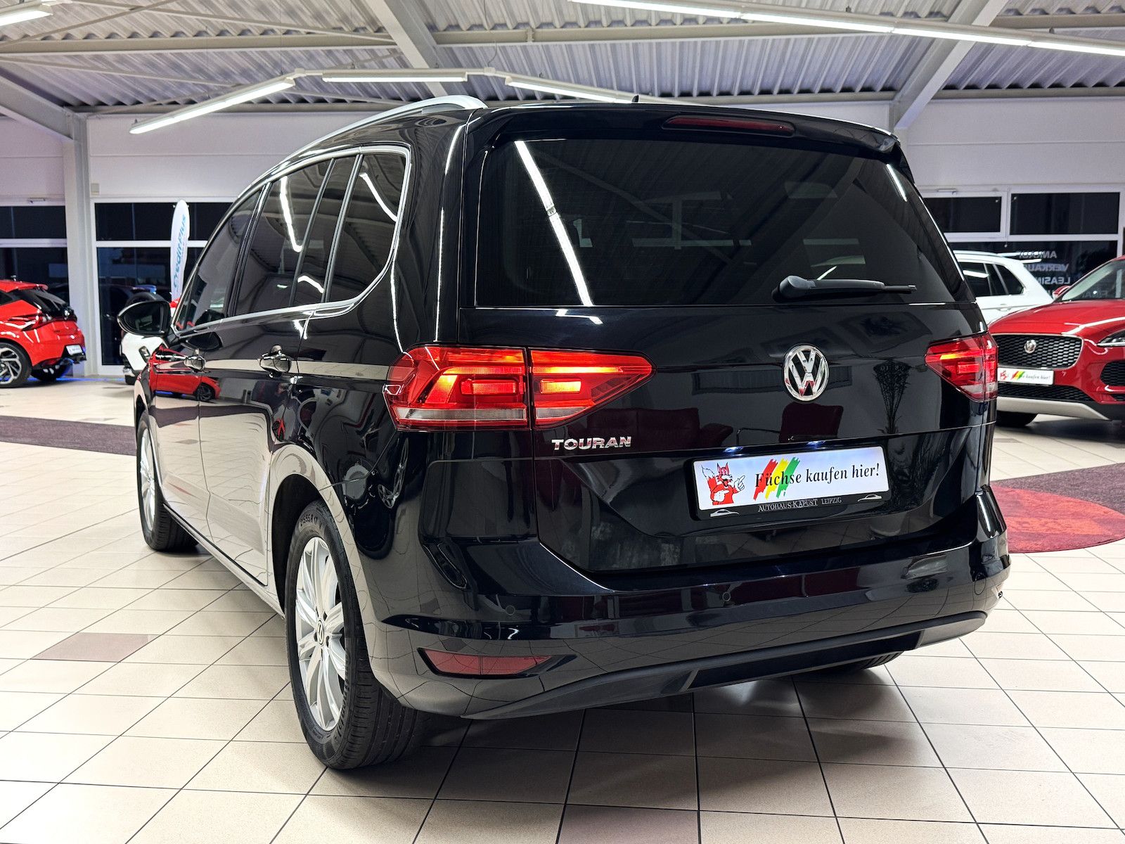 Fahrzeugabbildung Volkswagen Touran 1.5TSI Highline DSG/LED/Navi/ACC/bhz.FS/