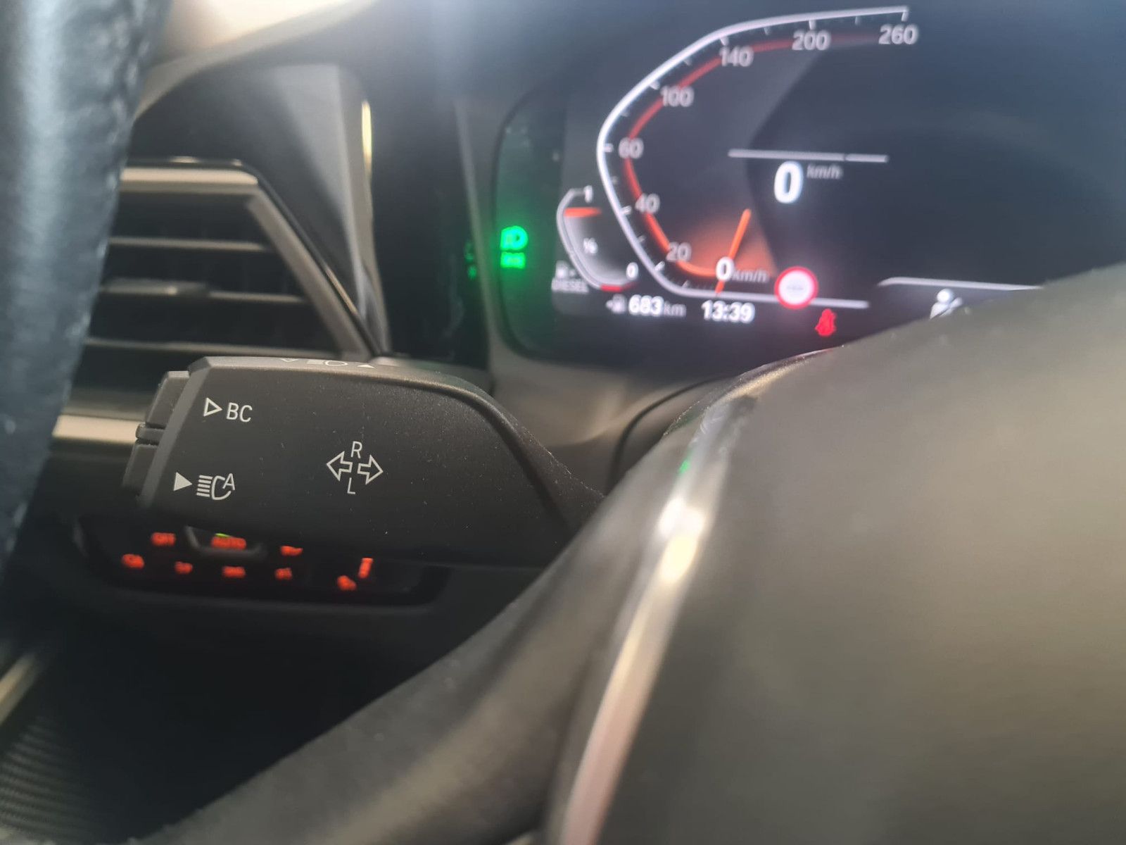 Fahrzeugabbildung BMW 320 Touring 320 d xDrive / LED / NAVI / DIGITAL