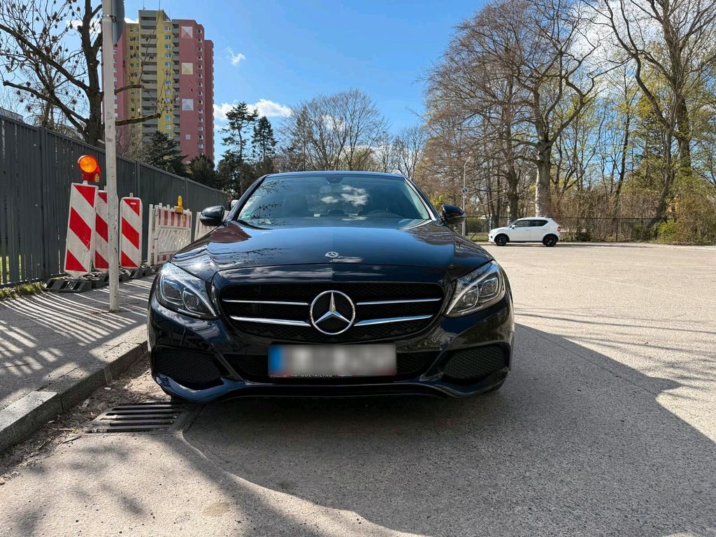 Image of Mercedes-Benz C 220