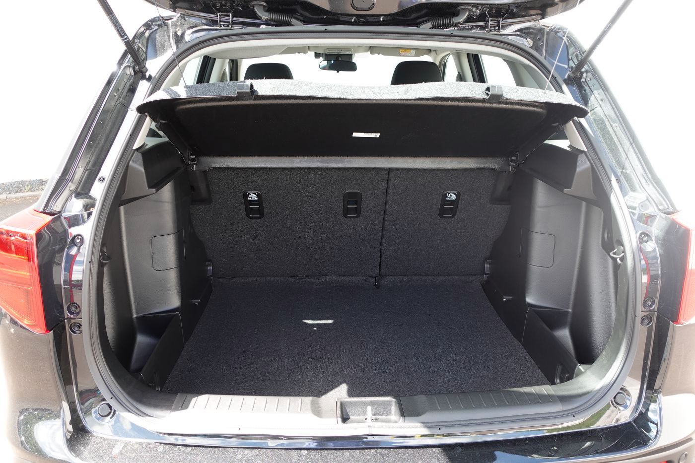 Fahrzeugabbildung Suzuki Vitara 1.4Hybrid Club Navi, Kamera,PDC,LED