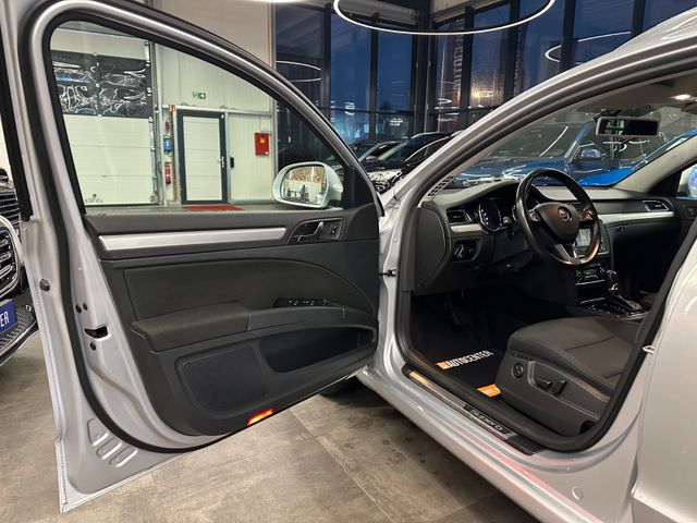 Skoda Superb Combi Exclusive *Xenon*PDC*Klima*DAB*Navi