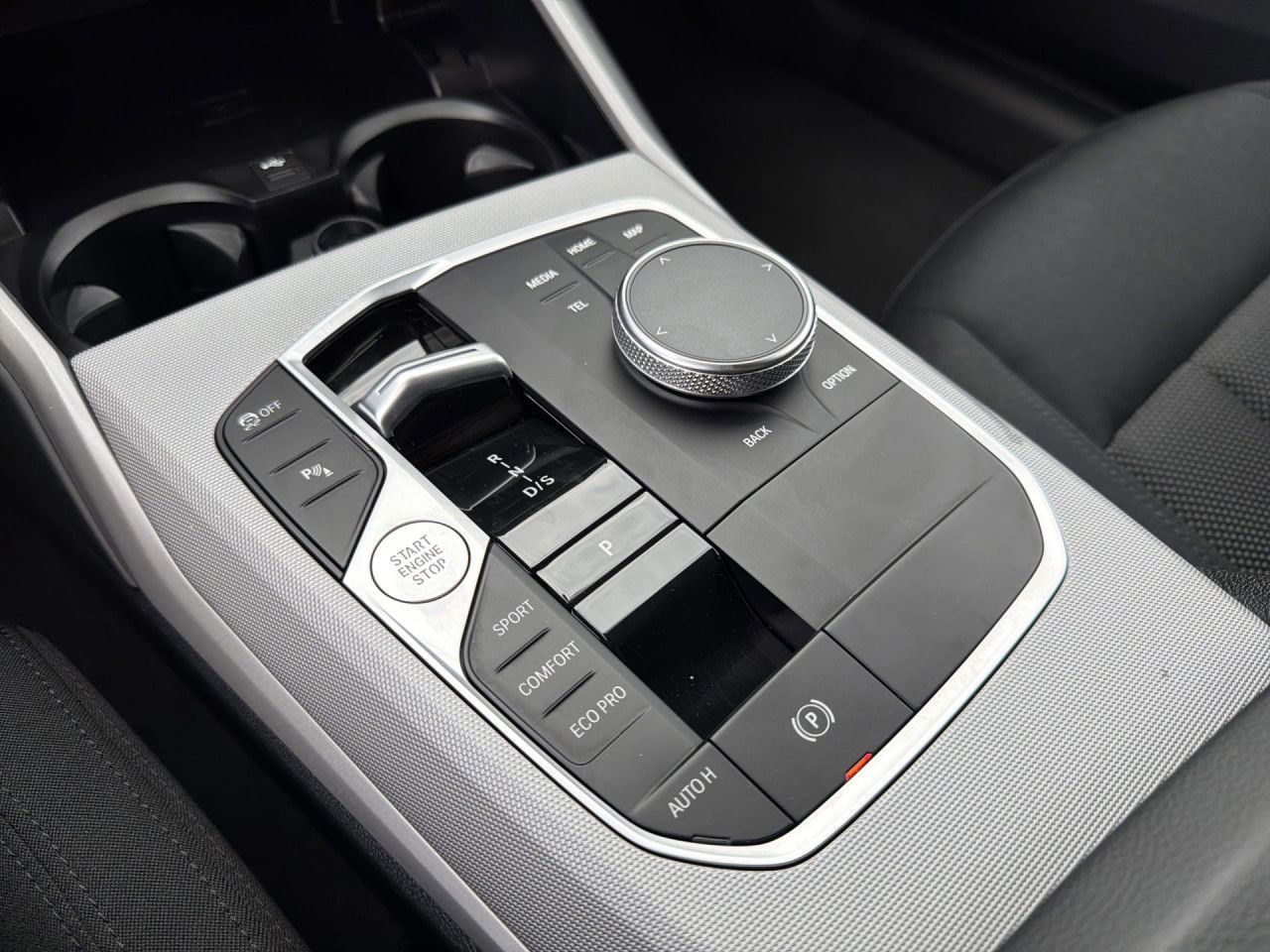 BMW 320d Touring Shadowline AHK,DA,SHZ,LED,LiCoPlus foto 14