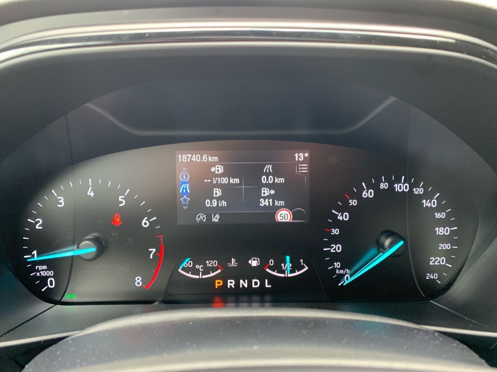 Fahrzeugabbildung Ford Focus 1.0 AT EcoBoost Mild-Hybrid ST-Line S/S Na