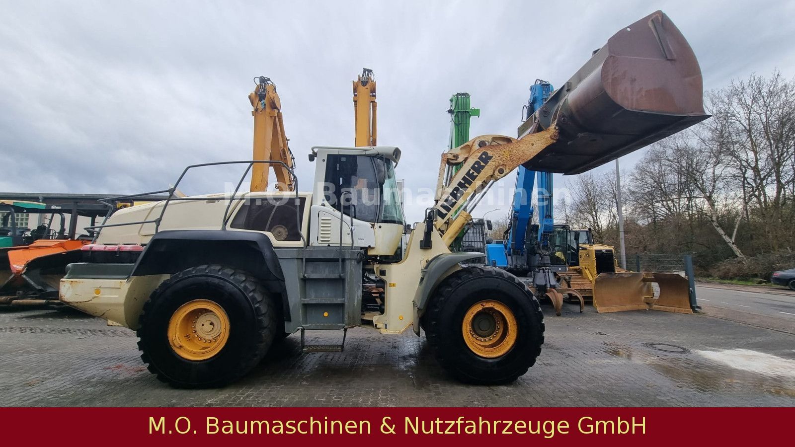 Fahrzeugabbildung Liebherr L 580 / AC/ Waage /