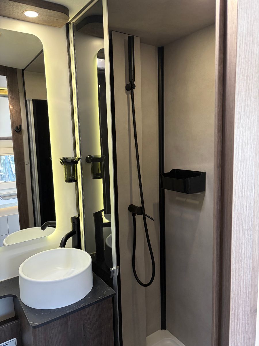 Fahrzeugabbildung Benimar T481