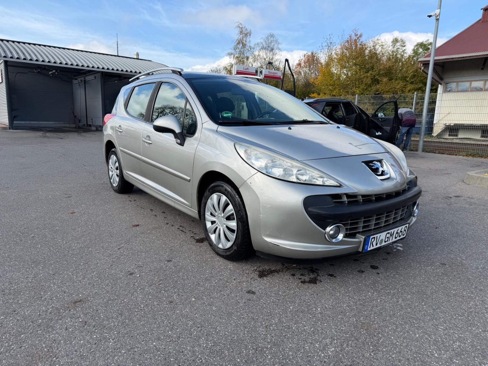 Peugeot 207 2008 — rear view