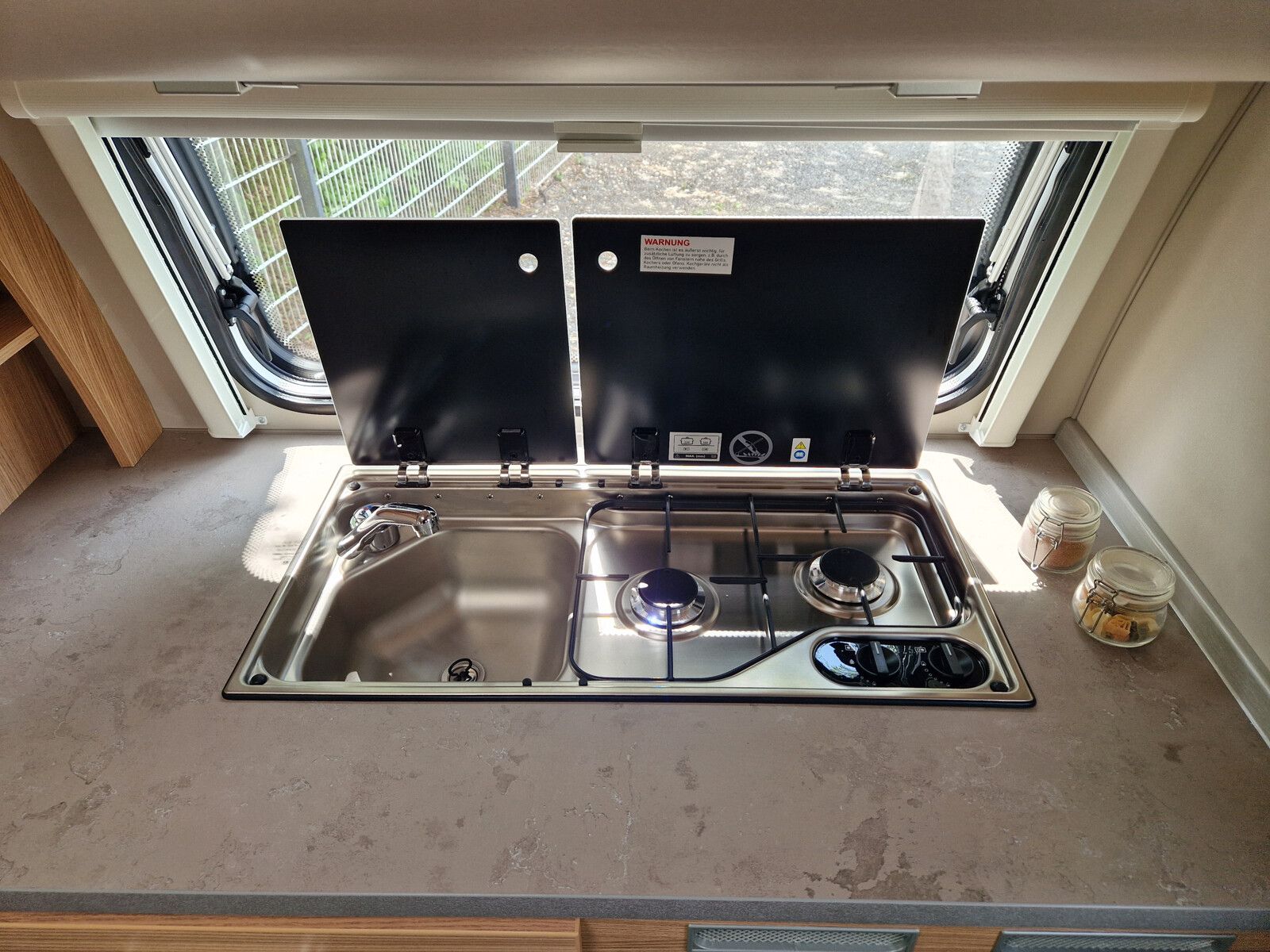 Fahrzeugabbildung T@b BASIC 320