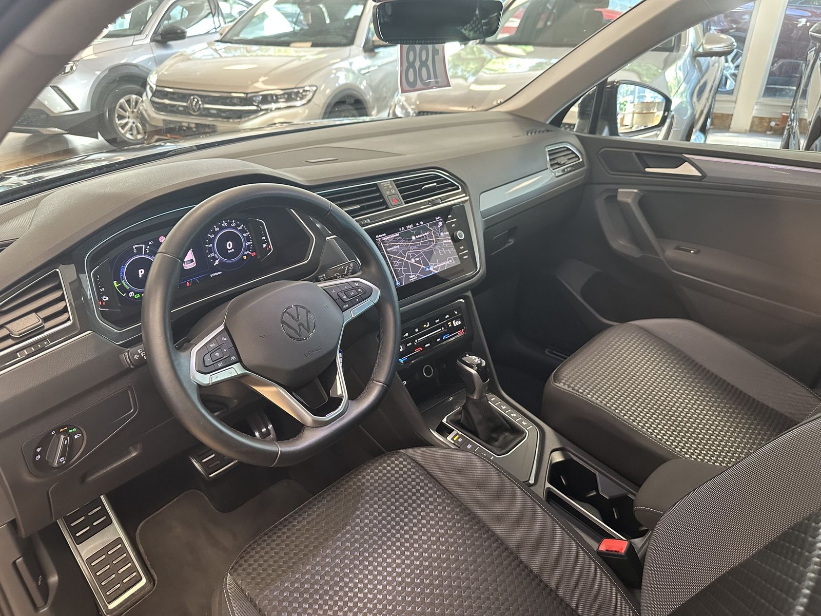 Volkswagen Tiguan Active*Plug-In*ACC*IQ.Light*360*Totwinkel foto 10