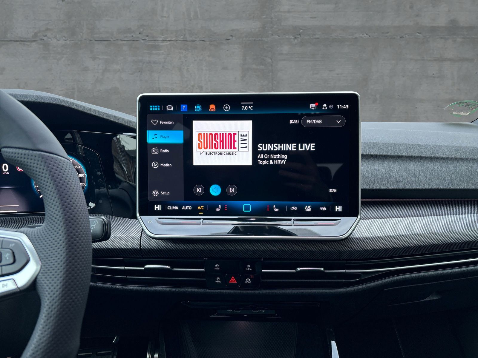 Fahrzeugabbildung Volkswagen Golf  2.0 TDI R-Line DSG AppConnect Standheizung