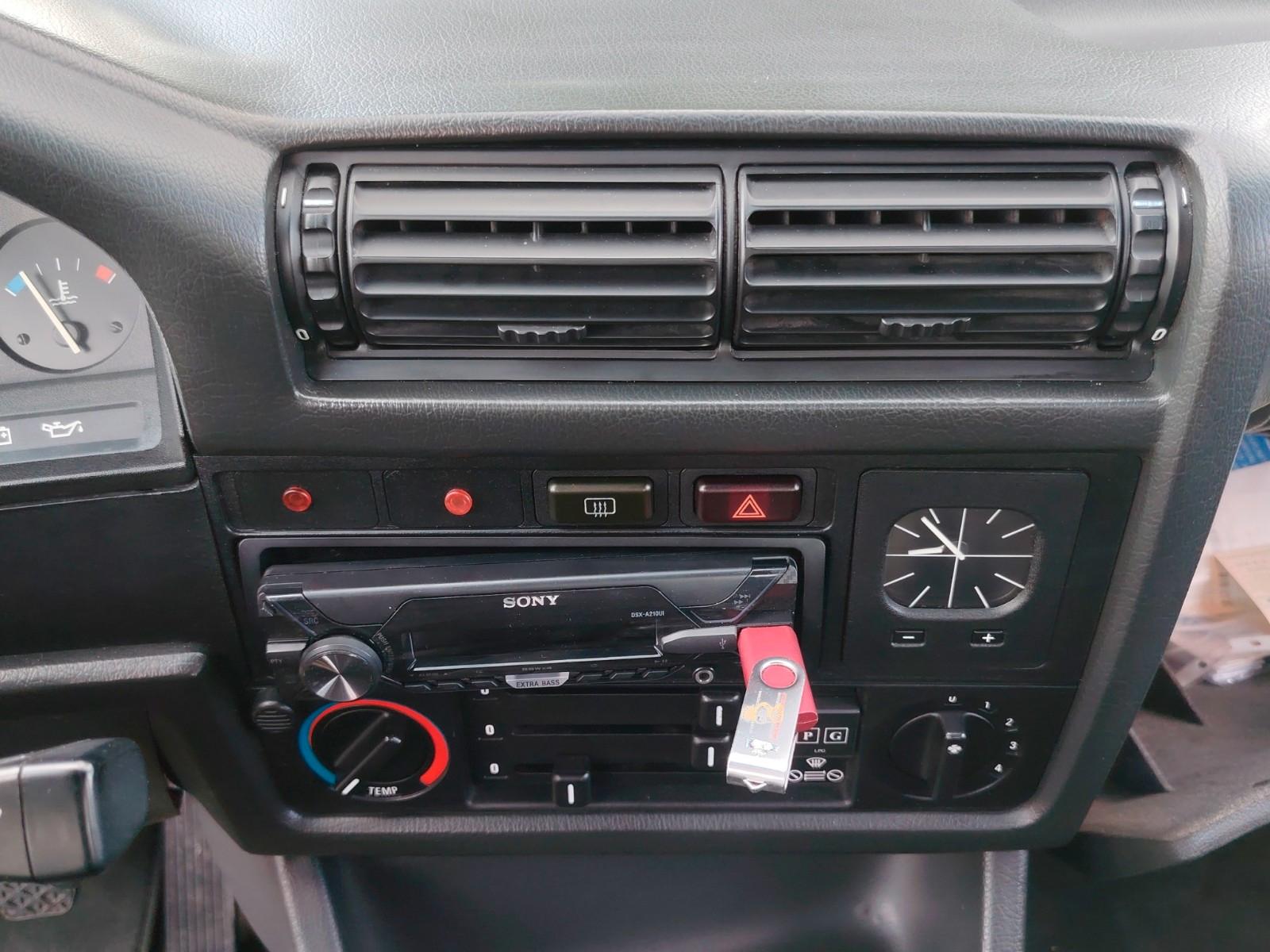 BMW E30 - 316I - E30 -102 CV - BVM