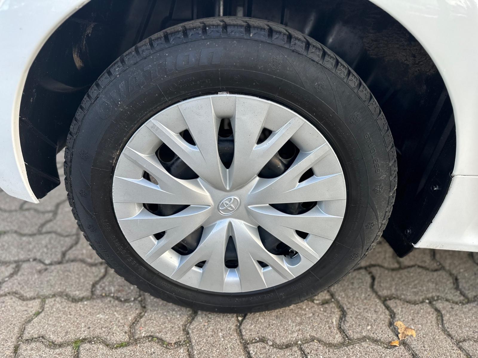 Toyota Yaris Comfort/KLIMA/GJR/KAM/TÜV NEU/ACC/FREISPRE