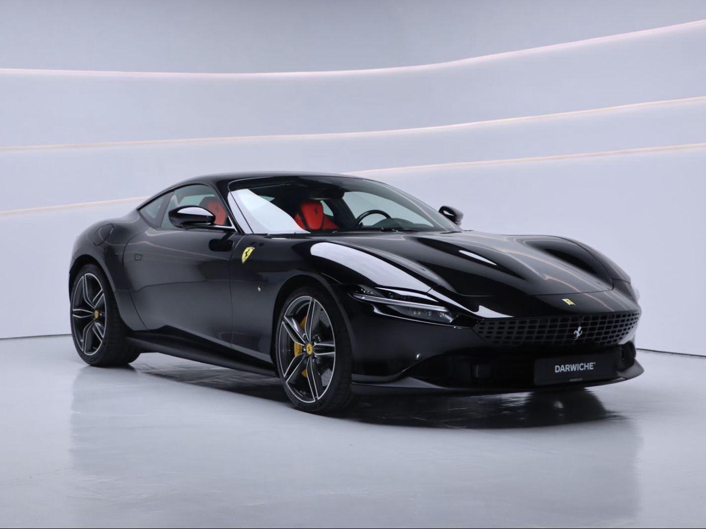 FERRARI Roma