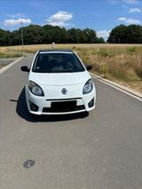 Renault Twingo Miss Sixty 1.2 LEV 16V 75 eco2 Miss Sixty - : Sixt
