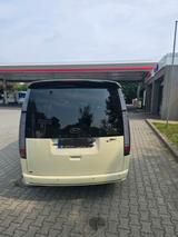 Hyundai STARIA 2.2 CRDi Signature 7-Sitzer Auto 2WD ... - Hyundai STARIA von privat
