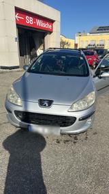 Peugeot 407 - Peugeot 407 in München