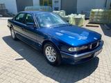 BMW 735i E38 V8 in Biarritzblau  - BMW 735: E38 735i