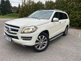 Mercedes-Benz GL 450 4MATIC Xenon, Keyless, Harman, Pano, 7pl - weiße Mercedes-Benz GL 450