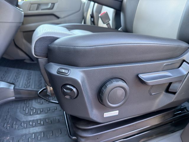 Crafter PLUS 35 2.0 TDI L3H2 FWD KAMERA NAVI AHK