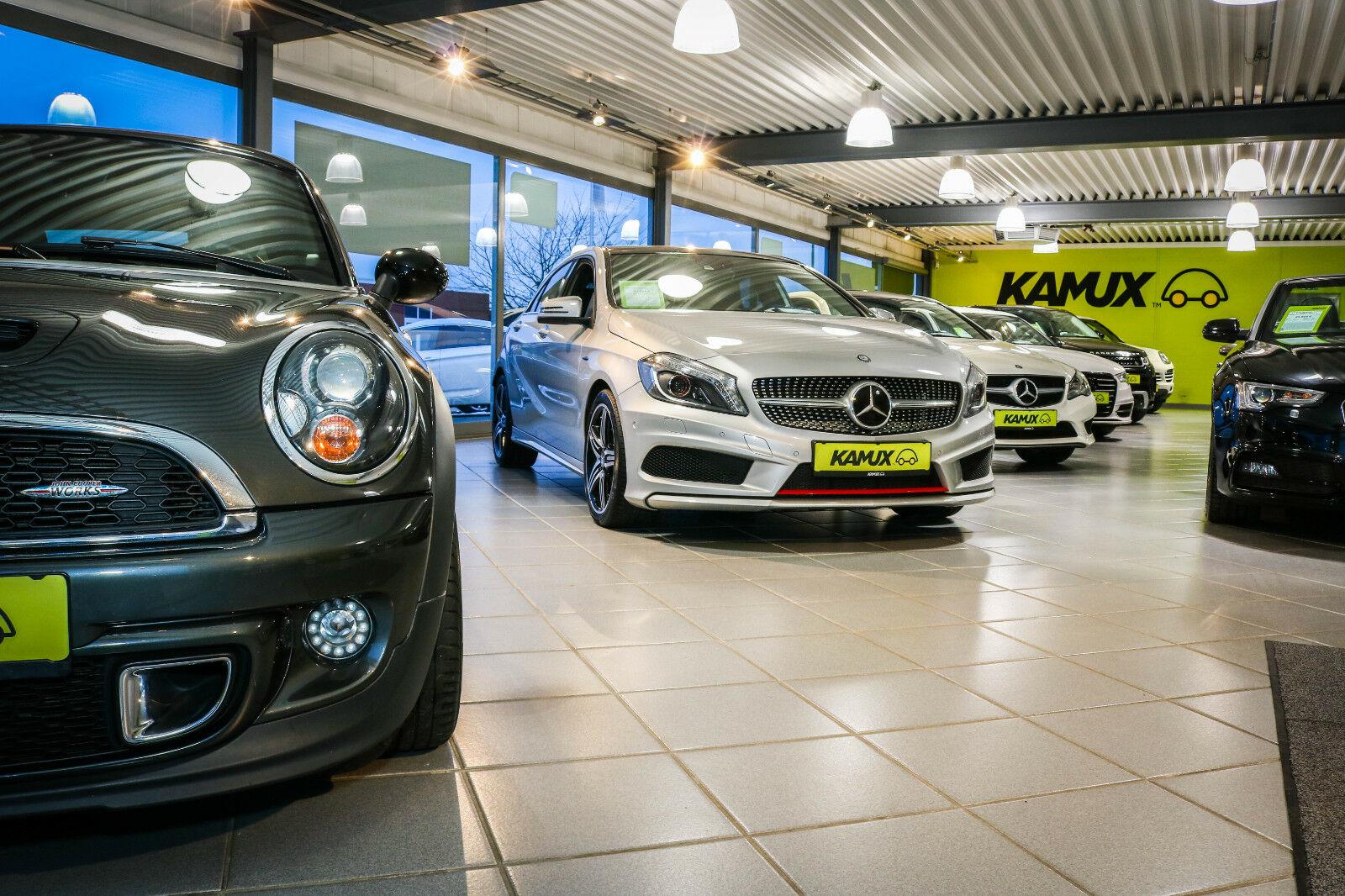 showroom-image-main