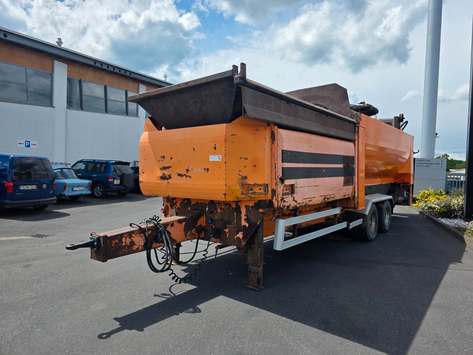 Fahrzeugabbildung Andere Doppstadt SM 620 Profi / 15.320h / 2005