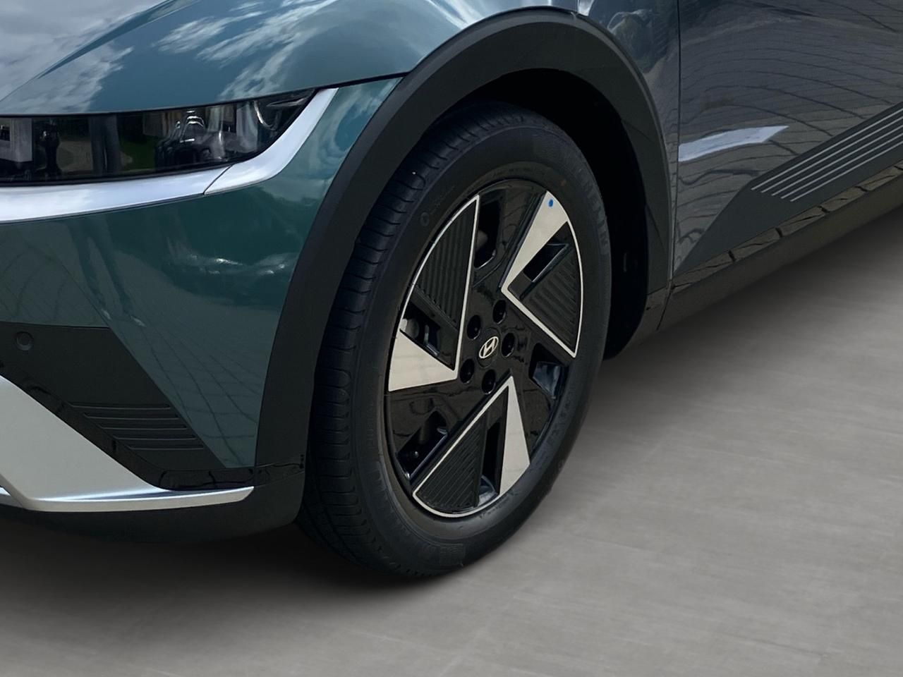 Fahrzeugabbildung Hyundai IONIQ 5 DYNAMIQ, *el. Heckklappe, LED-Paket* *SH