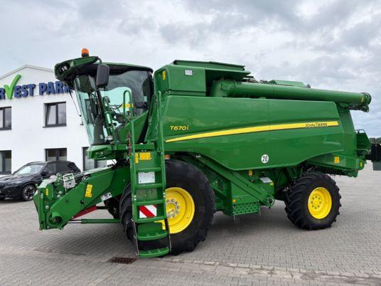 John Deere T 670 i