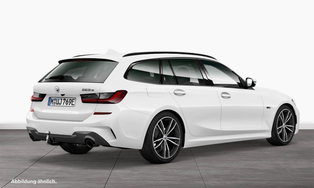 BMW 330e Touring imagem 2