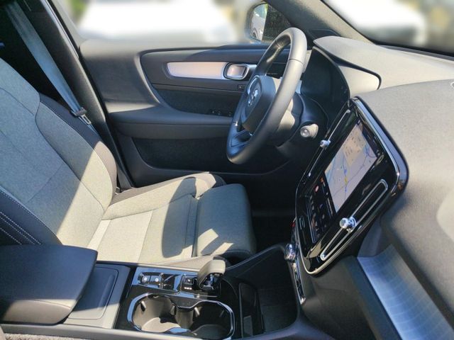 VOLVO XC 40 (Bild 25 von Array)