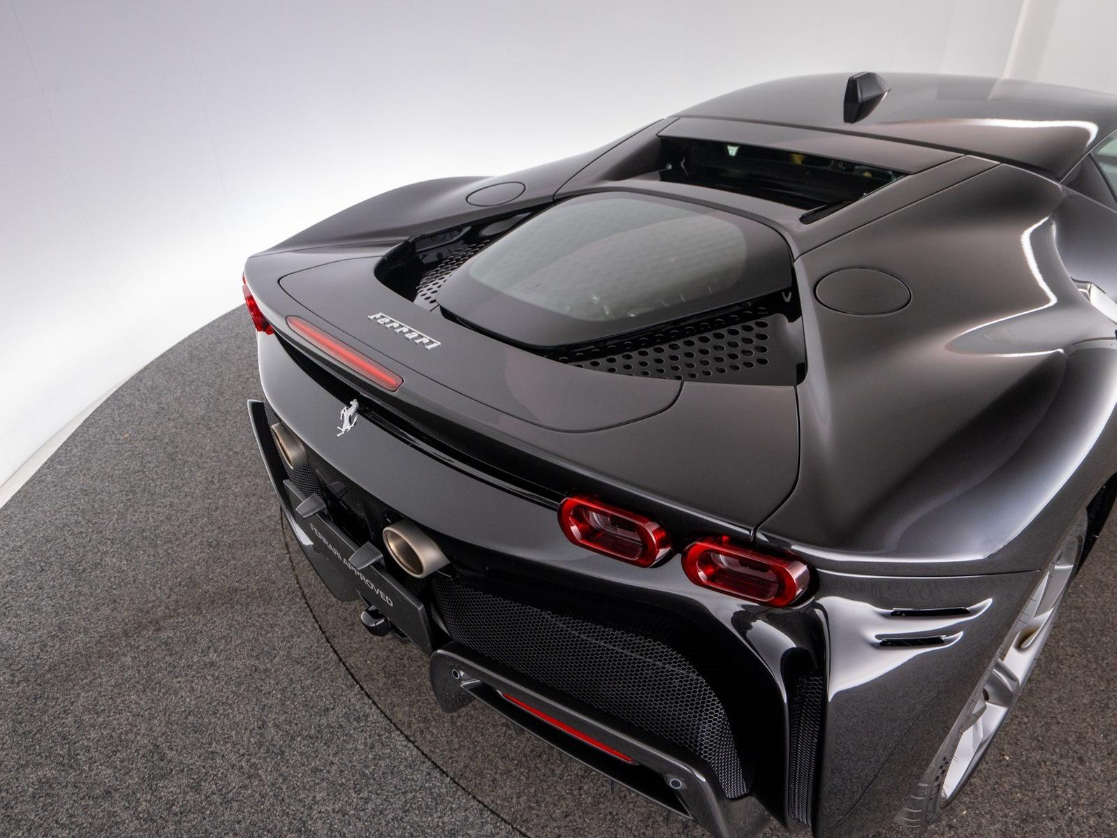Ferrari SF90 Stradale