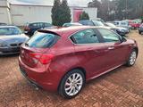 Alfa Romeo Giulietta Turismo*BI-XENON*SHZ*AHK*PDC*S.-HEFT* - Alfa Romeo in Bielefeld